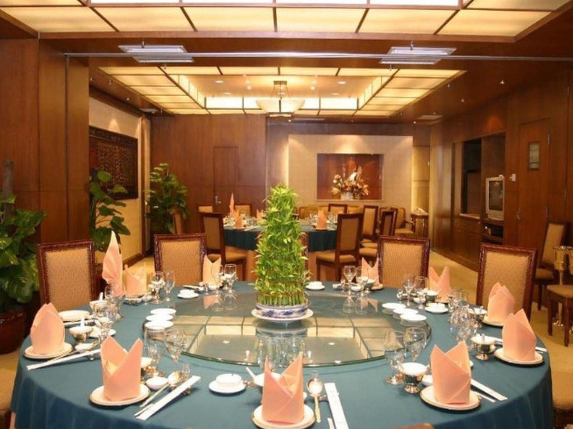Guangzhou Hotel Пекин Екстериор снимка