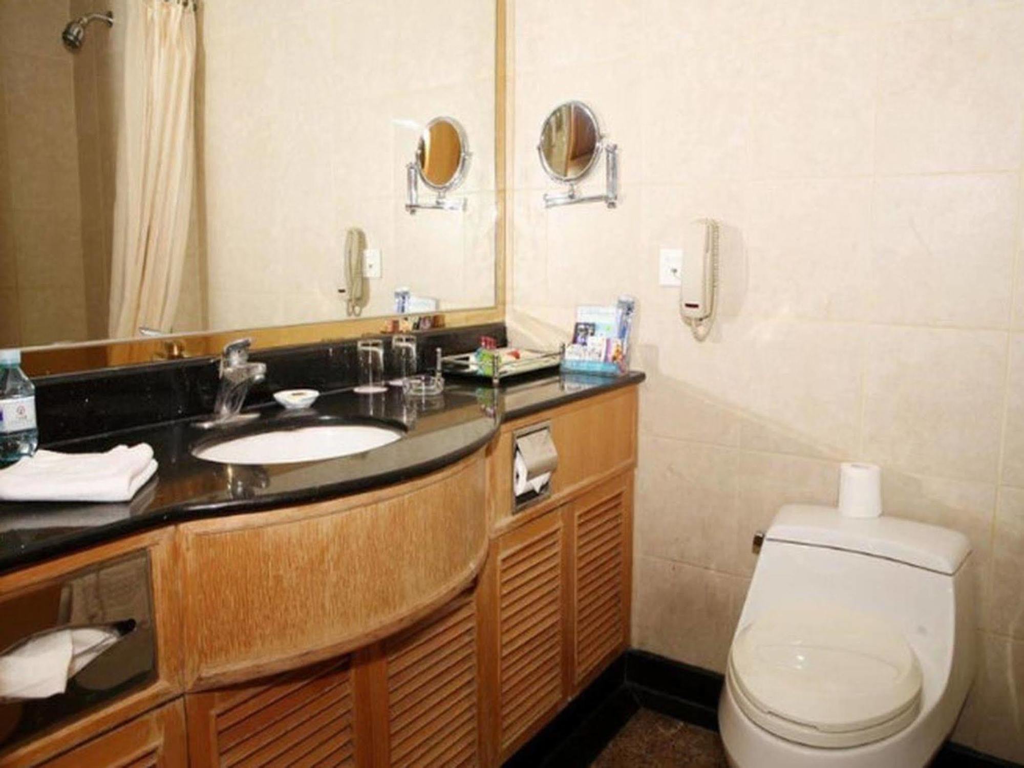 Guangzhou Hotel Пекин Екстериор снимка